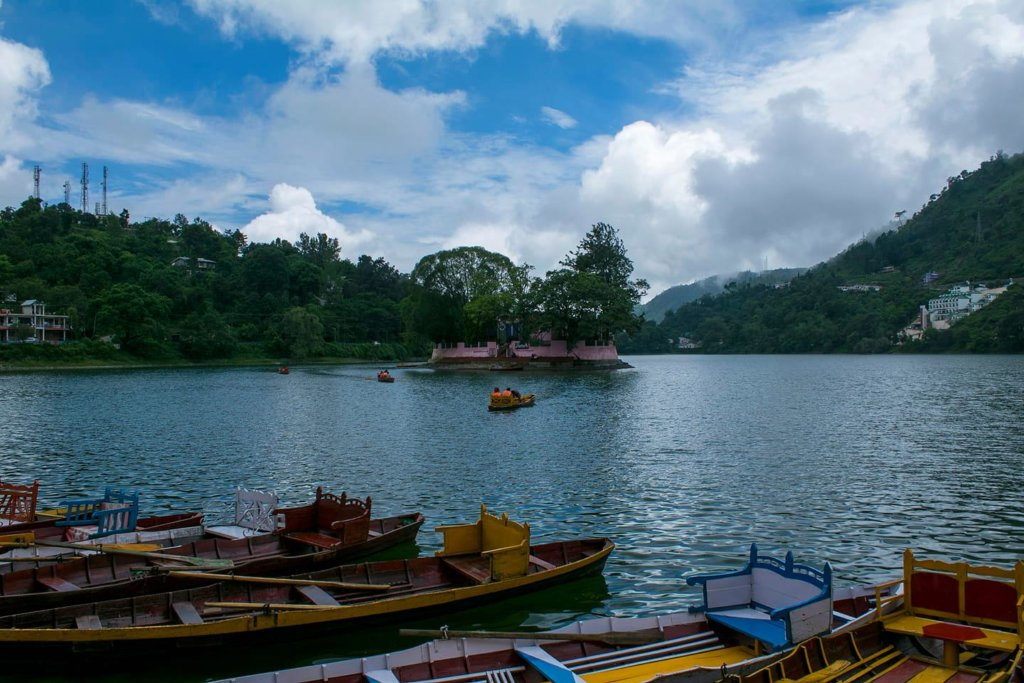 Bhimtal Lake - Places to Visit in Nainital - Gola Holidays - Slide 1